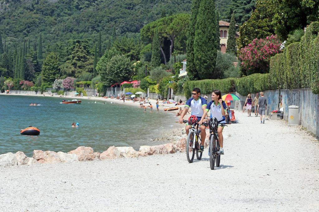 Hotel La Perla - Bike Hotel Garda  Exterior photo